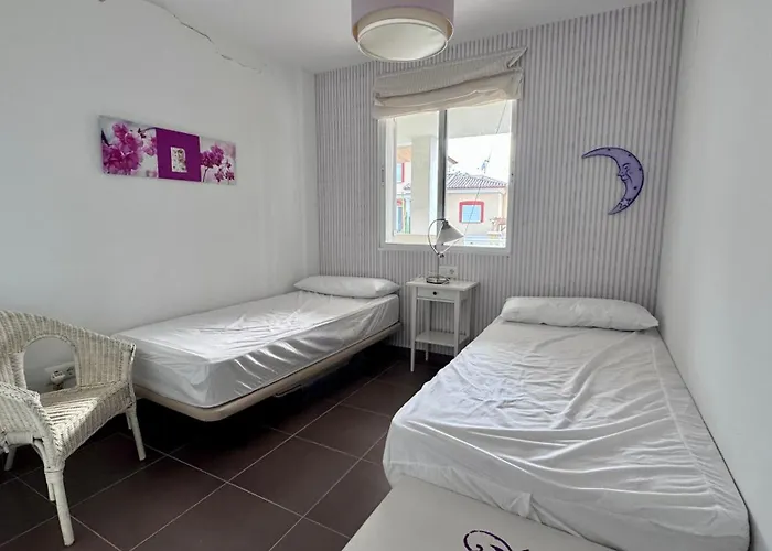 Mares A 250m De La Playa Dénia